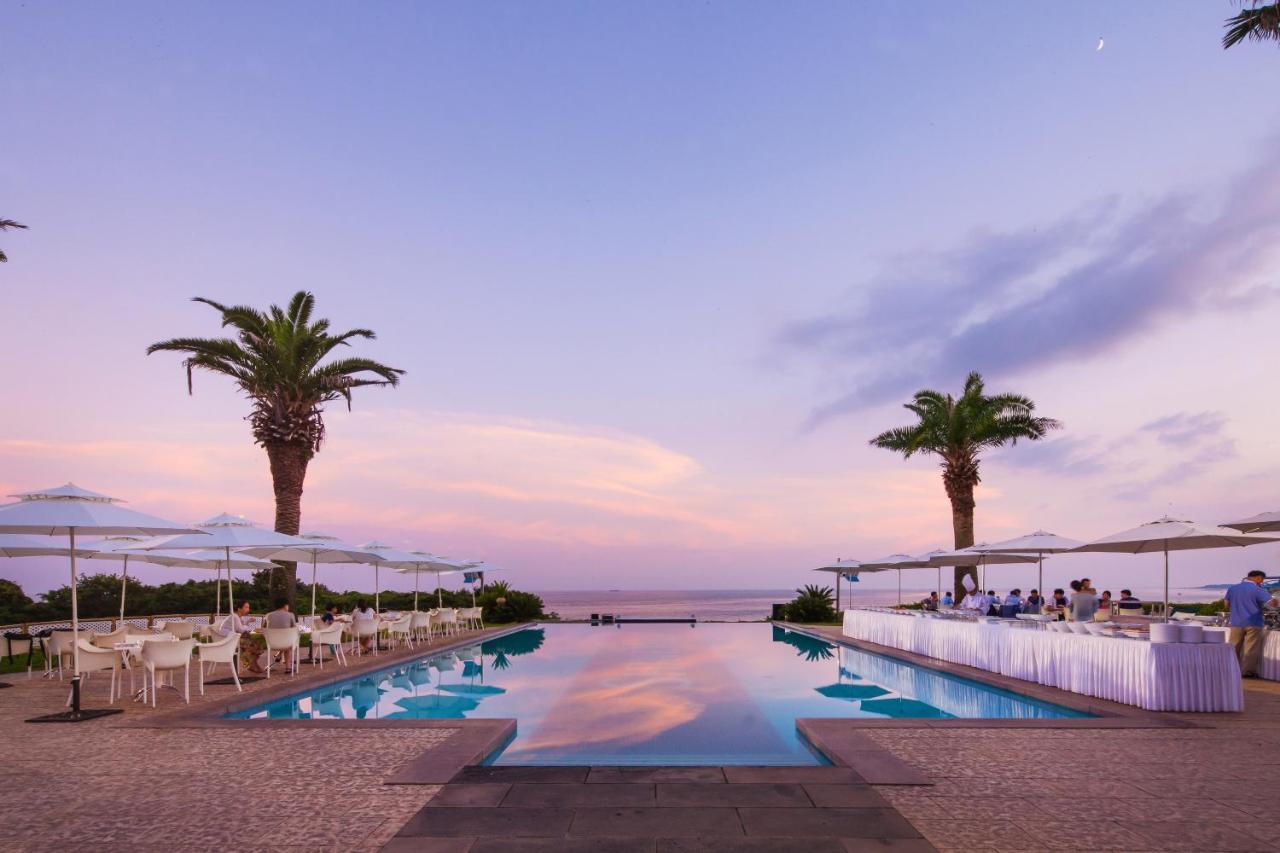 Sono Calm Jeju Hotel Сеогвипо Екстериор снимка