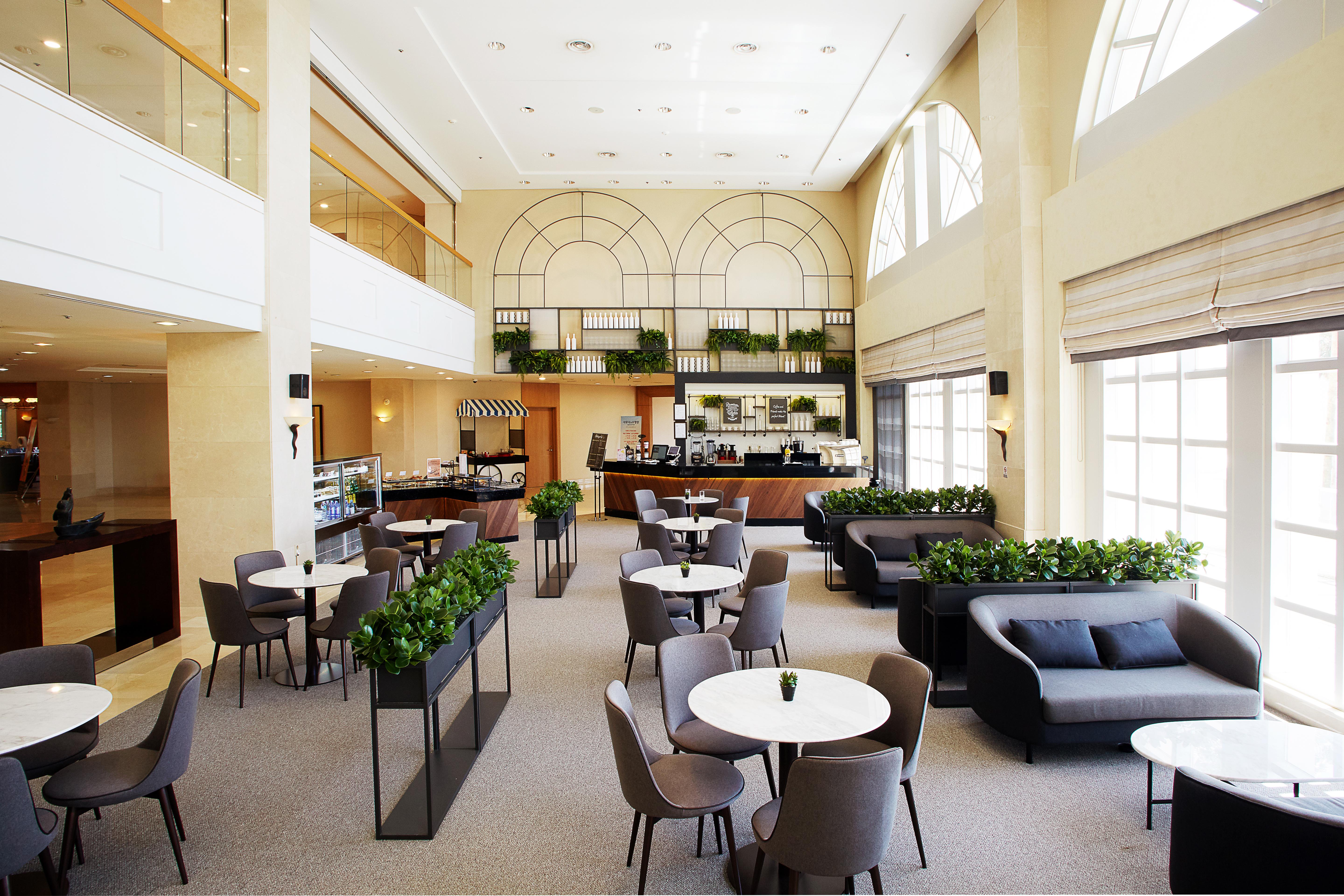 Sono Calm Jeju Hotel Сеогвипо Екстериор снимка